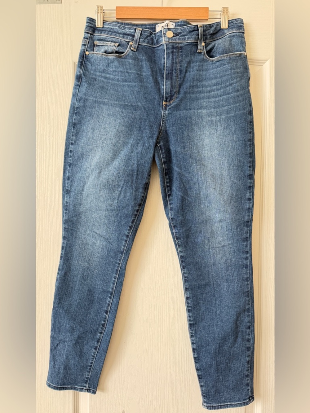 PAIGE Medium Blue Hoxton Cropped Ankle Jeans, Size 32